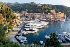 Waarom yacht rental Ibiza steeds populairder wordt onder vakantiegangers